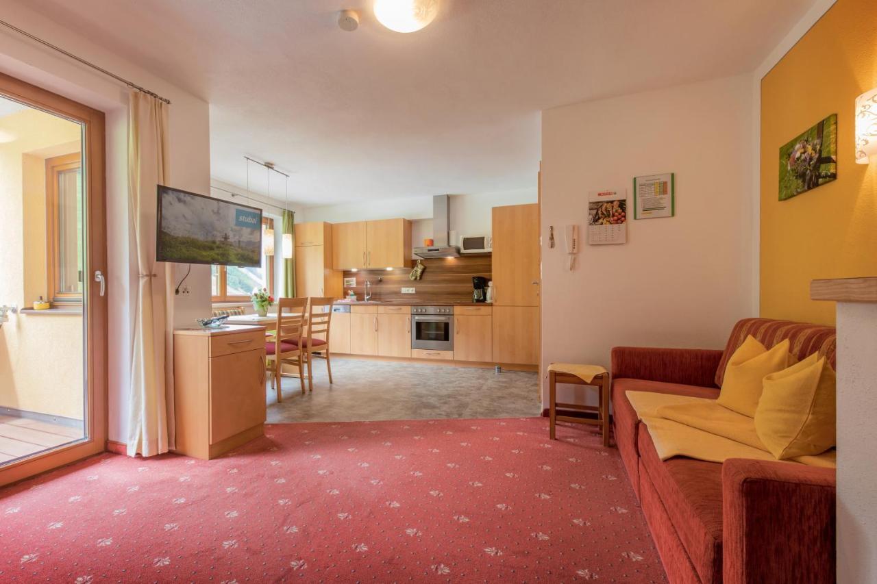 דירות ניוסטיפט אים סטובאיטל Haus Rosmarie מראה חיצוני תמונה