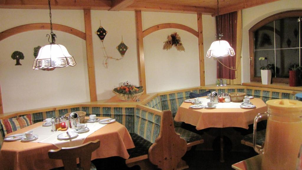 דירות ניוסטיפט אים סטובאיטל Haus Rosmarie מראה חיצוני תמונה